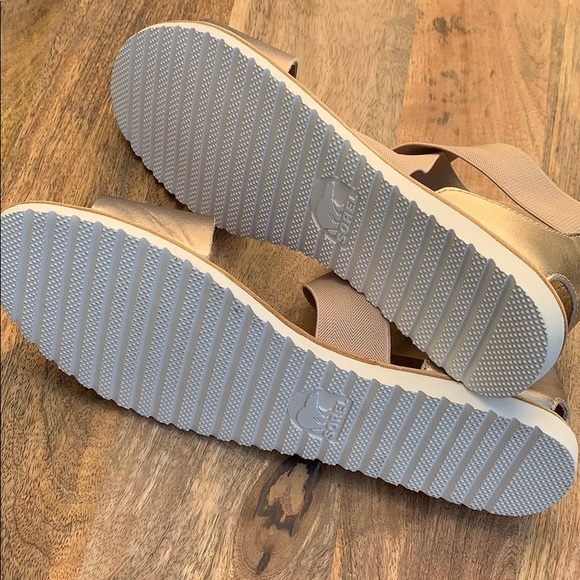 Sorel Ella Sandal - Warm Gold - Picture 8 of 8